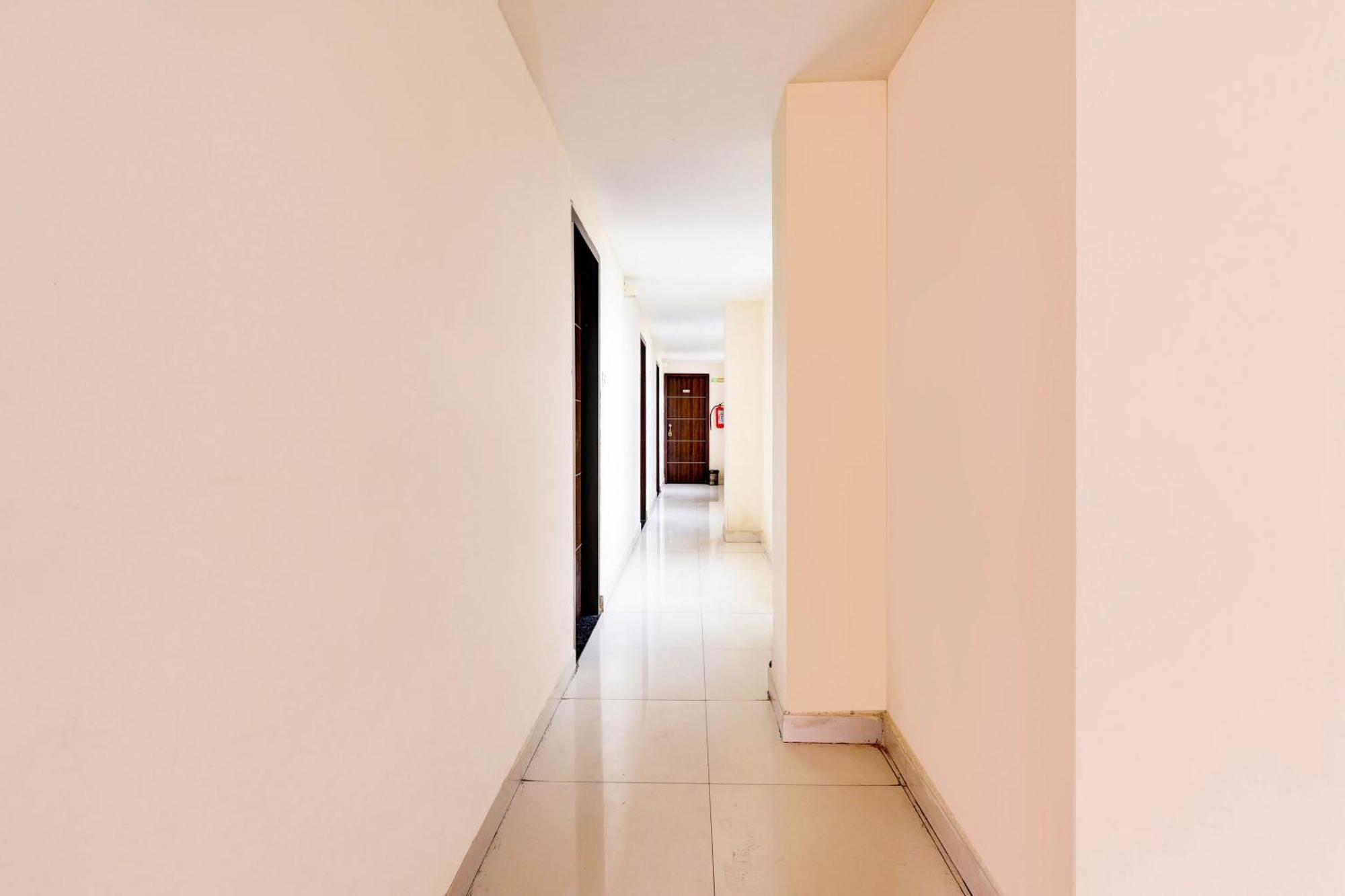 Super Hotel O Mahanadu Formerly Akshaya Bheemas Vijayawāda المظهر الخارجي الصورة